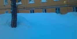 Заваленный снегом Комсомольск жители Комсомольска-на-Амуре