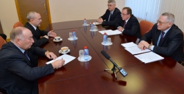 Представитель правительства Хабаровского края встретился с замглавы ФАС России Валерий Спидлен, пресс-служба губернатора и правительства Хабаровского края